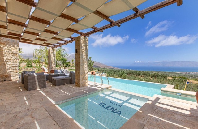 Piscina climatizada + hidromasaje ★ Vista al mar ★ Cerca de Falasarna