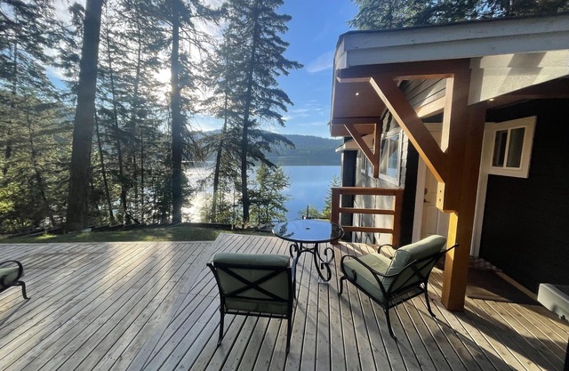 Heffley Lake House cerca de Sun Peaks Resort