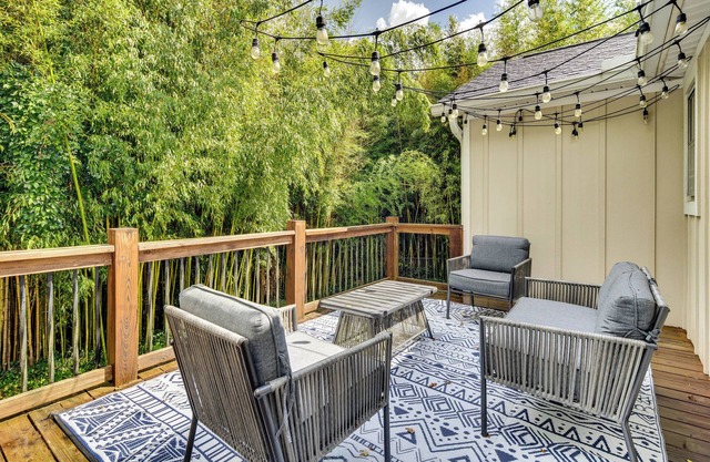 Hendersonville Haven w/ Fire Pit, Grill, Deck!