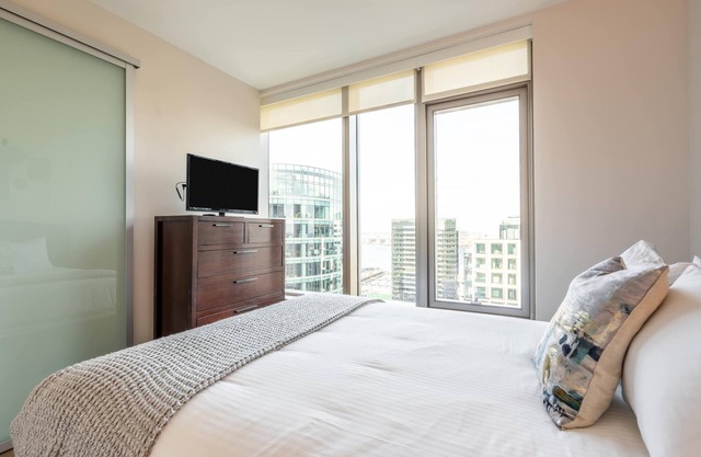 High End Apt Seaport with Pool
