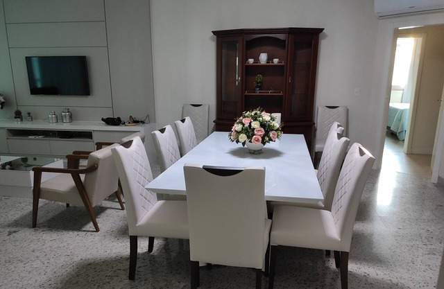 Piso alto con 4 suites recién amuebladas a 60 m de nar