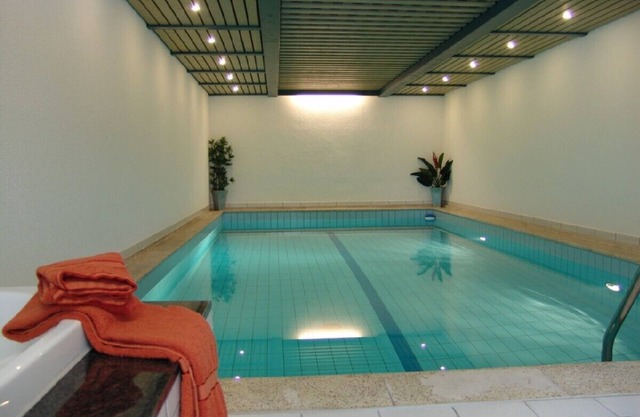 Reserve sus vacaciones de bienestar de lujo: piscina para uso exclusivo