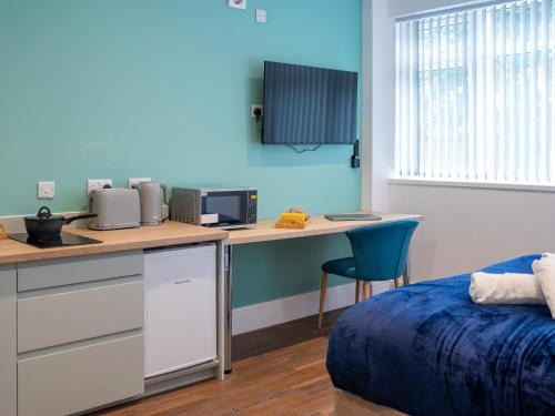 Hilltop Apartment 2 - Uk50594