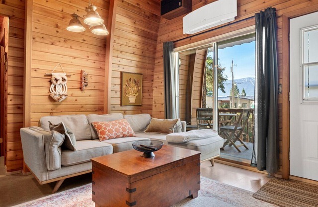 Hilltop Hive | Backyard Oasis | Fireplace | Beach