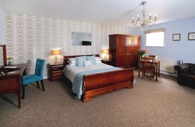 Apartamento-Superior-Baño con ducha-Vista a la Calle-Hillview Sleeps 2