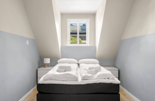 Historic Bergen Home | Free Parking!