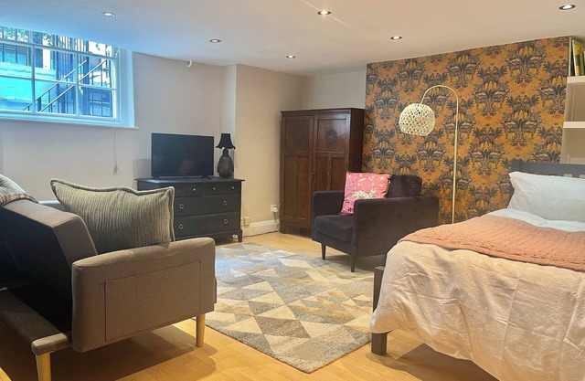 Historic home in Central London, close to Eurostar, West End & Tube