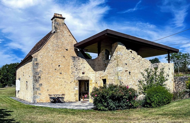 Historic house renovated into Boutique