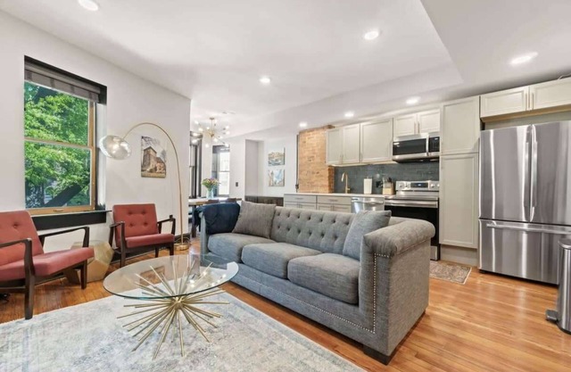 Luxury 4BR Home - Historic Heart of DC
