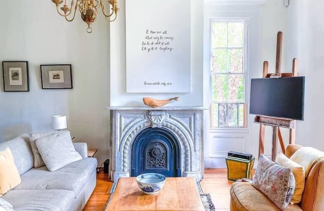Gorgeous Historic Mansion Near Ferry – Main House