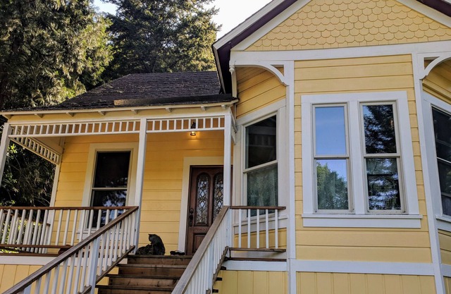 Histórico Queen Victorian Home en las secoyas