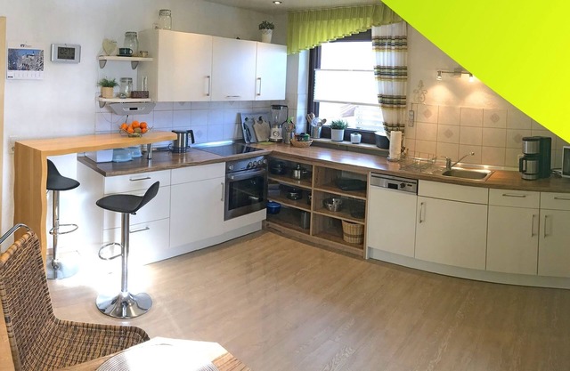Apartamento de alta calidad con amplio balcón, wifi gratuito, cocina totalmente equipada.