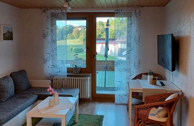 Alojamiento vacacional 'Lukas' con terraza y jardín compartidos y Wi-Fi