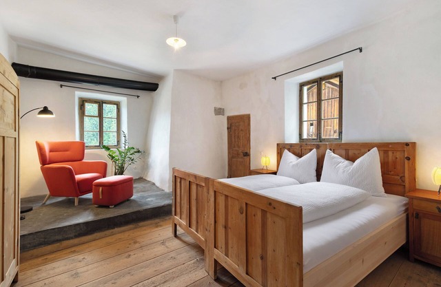 Apartamento vacacional 'Ansitz Baumannhof Gotik' con vistas a la montaña, jardín comunitario y Wi-Fi