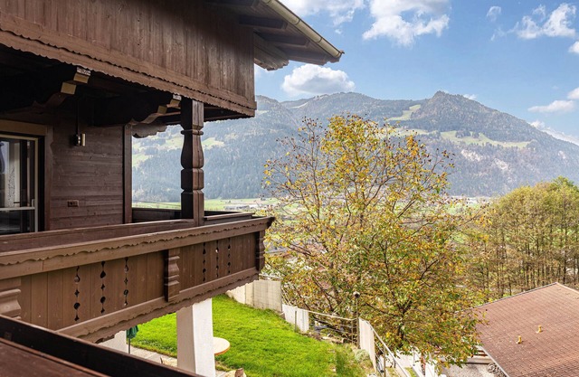 Apartamento vacacional "Apart Sonnwend 60m2" con vistas a la montaña, balcón y Wi-Fi