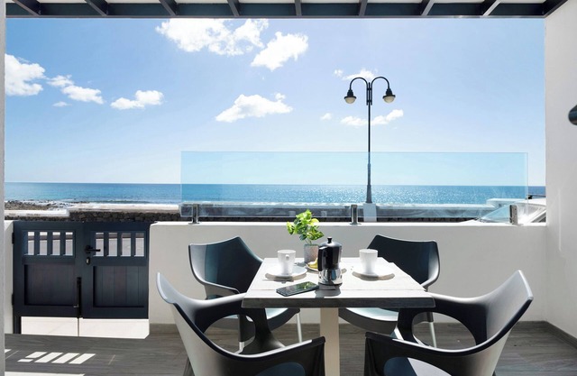 Apartamento vacacional "Callao Beach 2" con vistas al mar, terraza y Wi-Fi