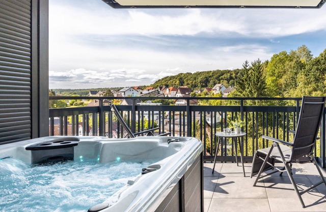 Apartamento vacacional "Egge Resort 7d" con balcón, jacuzzi y sauna con vistas al viaducto