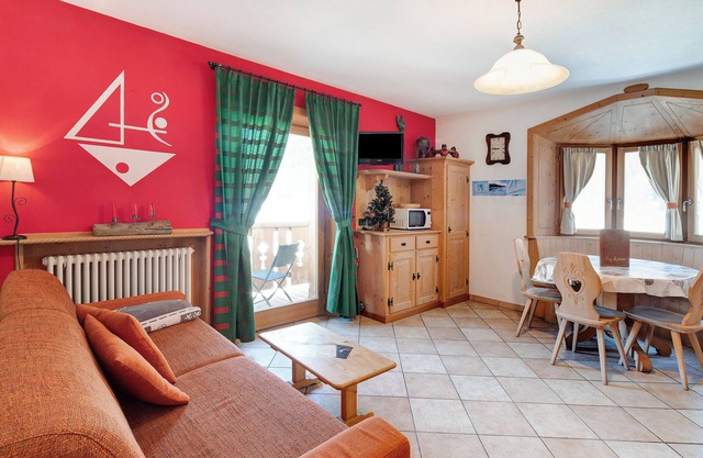 Apartamento vacacional 'Giotto Casa Cambra' con vistas a la montaña