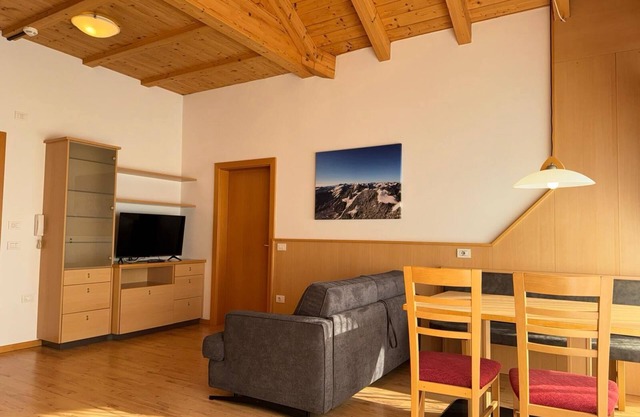 Apartamento vacacional 'Linder 23' con vistas a la montaña, piscina comunitaria y Wi-Fi