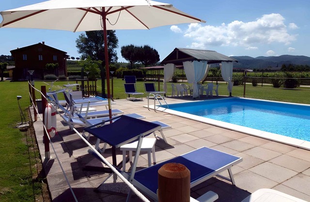 Apartamento vacacional con piscina