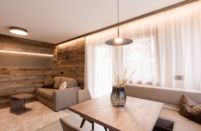 Apartamento vacacional 'Obergasserhof Hüttengaudi' con vistas a la montaña, jardín y Wi-Fi