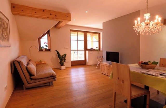 Apartamento vacacional "Rosengartnerhof Gantkofel" con vistas a la montaña y piscina compartida