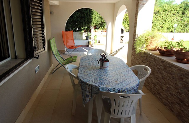 Apartamento vacacional con terraza y vista al mar