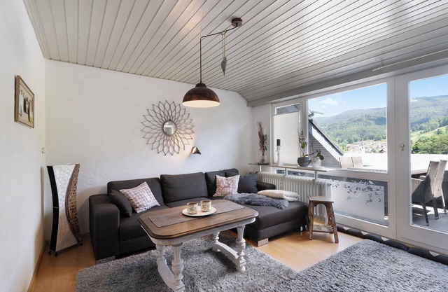 Apartamento vacacional 'Ferienwohnung Schwarzwald Engel' con terraza, balcón y Wi-Fi