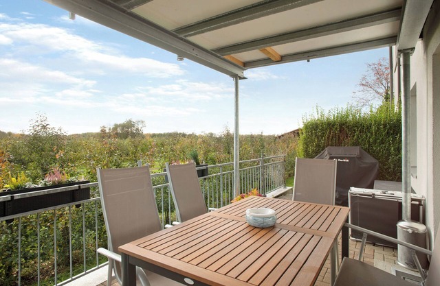 Apartamento vacacional "FeWo Schwenck" con terraza comunitaria, jardín comunitario y Wi-Fi