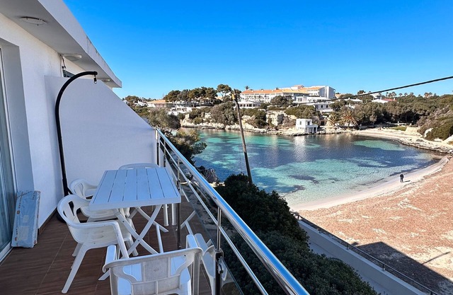 Casa de vacaciones '5Sols, Acceso Directo A La Playa' con vistas al mar, Wi-Fi y aire acondicionado