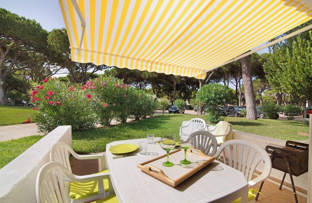Casa de vacaciones 'Aldeia Das Açoteias' con terraza privada, jardín compartido y aire acondicionado