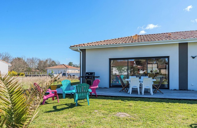 Casa de Vacaciones "Coco" – Un Refugio de Paz Cerca del Lago de Parentis, Ideal para Familias
