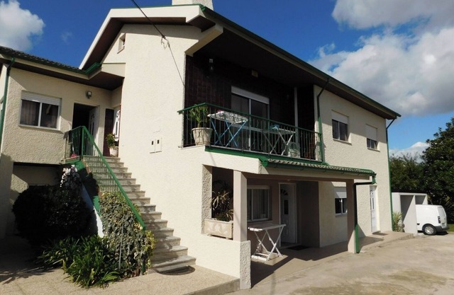 Casa de vacaciones 'Casa Da Veiga - Natureza E Cidade' con terraza privada