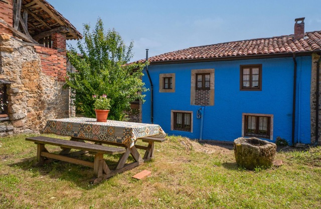 Casa de vacaciones 'Casa Rural En Picos De Europa' con terraza privada, jardín privado y balcón
