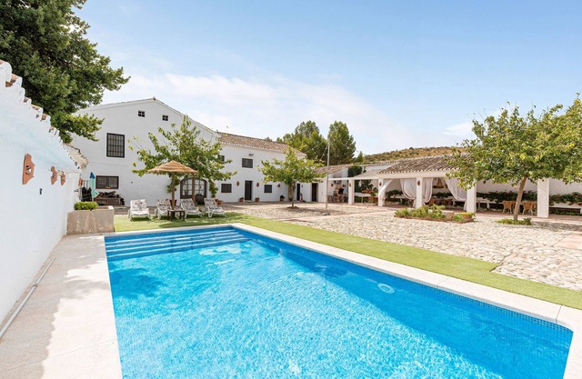 Casa Vacacional 'Cortijo Caracate' con Vista a la Montaña, Wi-Fi y Aire Acondicionado
