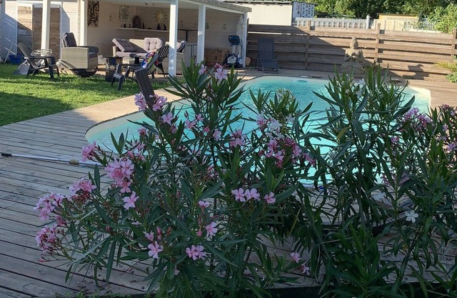 Holiday home near 20 min from Bordeaux 45 min from the beaches