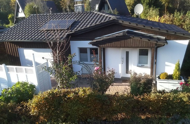 Casa de vacaciones 'Glückshuuske' con terraza privada y jardín privado