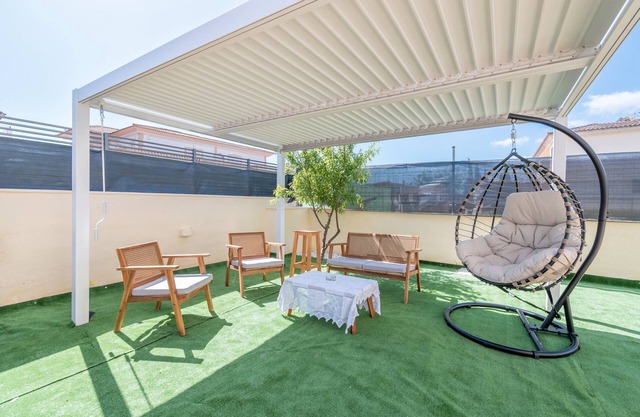 Casa de vacaciones 'Illes De Sicilia' con terraza privada, Wi-Fi y aire acondicionado