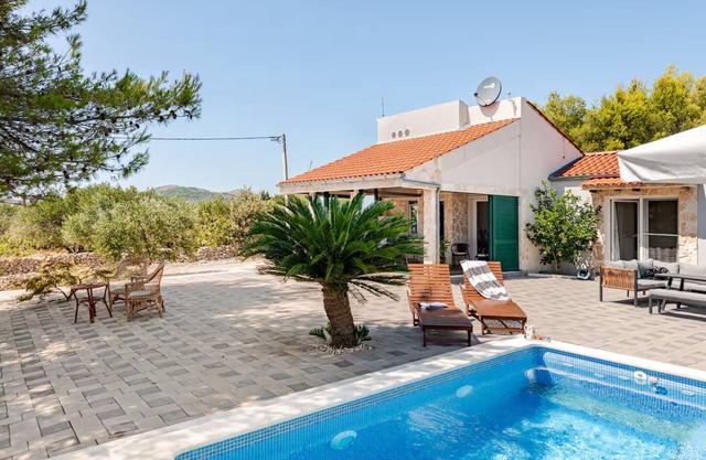 Holiday home in a small village - sourrounded by olives and nature