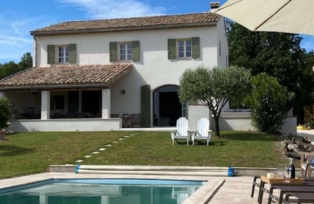 Casa en Pougnadoresse con Piscina