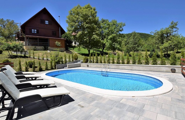 Casa en Gorski Kotar con piscina