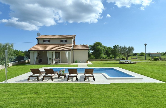 Casa en Marcana cerca del mar y piscina