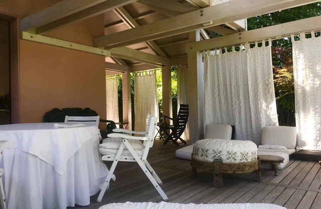 Casa vacacional con gran jardín cerrado