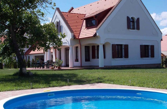 Casa vacacional con piscina y aire acondicionado