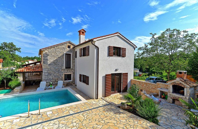 Casa vacacional con piscina