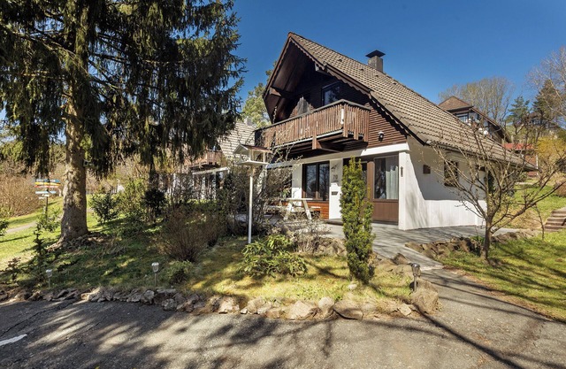 Casa de vacaciones 'Rotkäppchen' con terraza privada, Wi-Fi y aire acondicionado