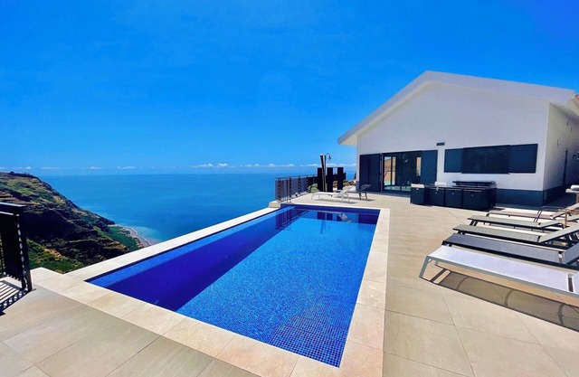 Casa de vacaciones "Villa Camacho xxvii" con vistas al mar, piscina y Wi-Fi