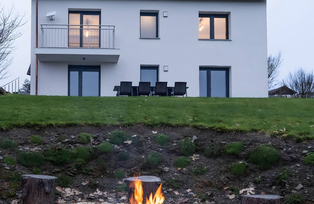 Casa de vacaciones 'Waldzauber-Winterberg' con vistas a la montaña, terraza privada y Wi-Fi