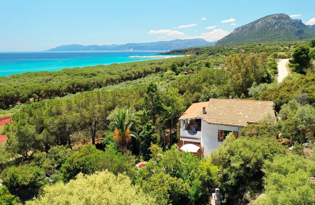 Casa de vacaciones con vistas panorámicas al mar, Wi-Fi, jardín y terraza
