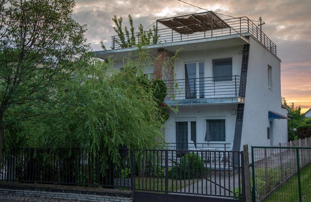 Casa de vacaciones Szántód para 1 - 6 personas con 2 dormitorios - Casa pareada